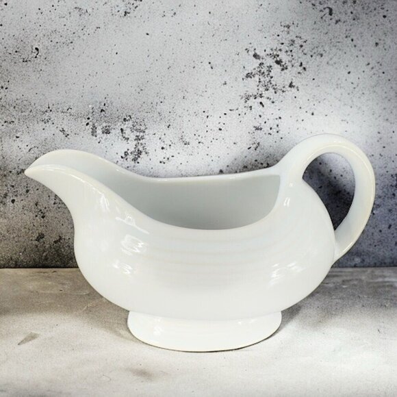 Vintage Fiesta Ware Ceramic White Pottery Gravy Boat Marked On Bottom USA - Picture 1 of 14